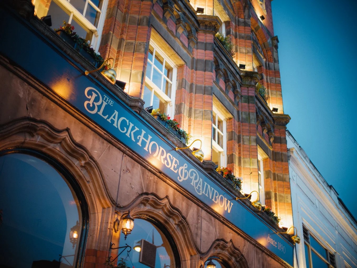 The Black Horse and Rainbow - Dog-Friendly Pub