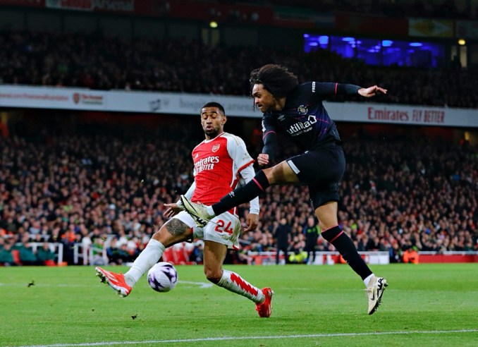 Tahith Chong started on the bench but made a good impact off the bench