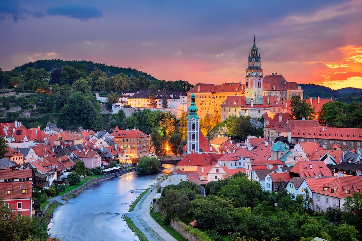 Český Krumlov Travel Guide: What to See, Eat, and Experience