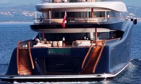 What Happened to Bill Gates’ $650M Hydrogen Superyacht Project?