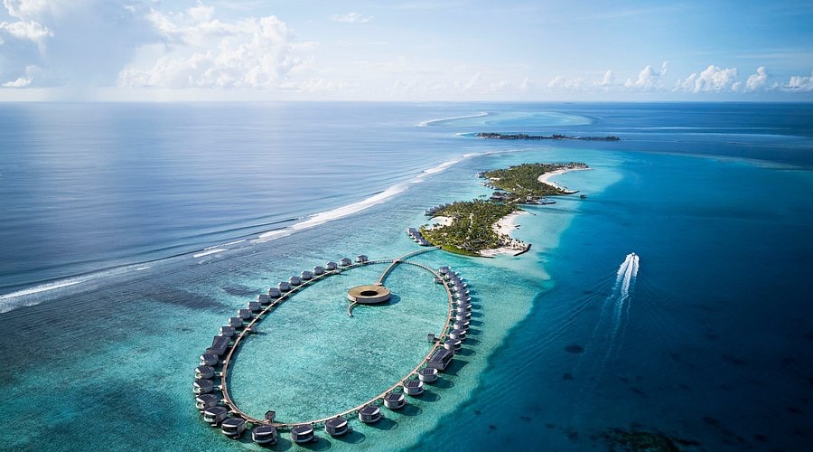 Is The Ritz-Carlton Maldives Worth $3,000 Per Night?