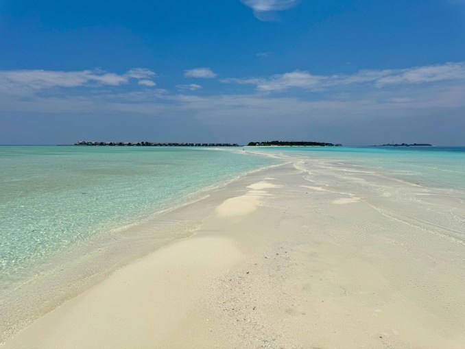 Four Seasons Resort Maldives at Landaa Giraavaru