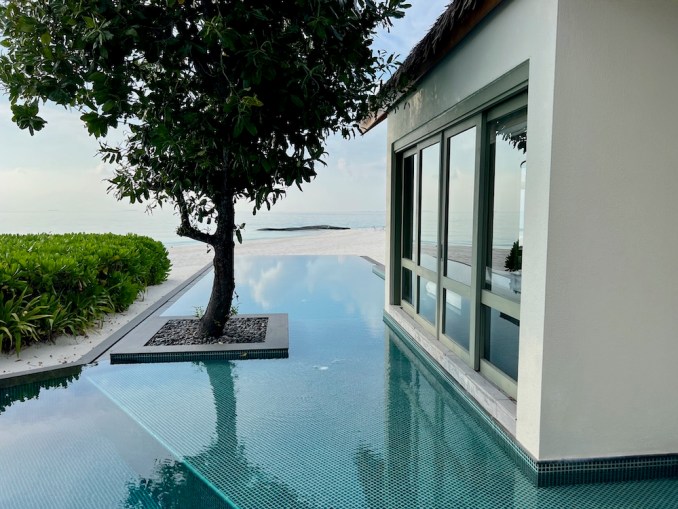 Four Seasons Maldives Private Island at Voavah