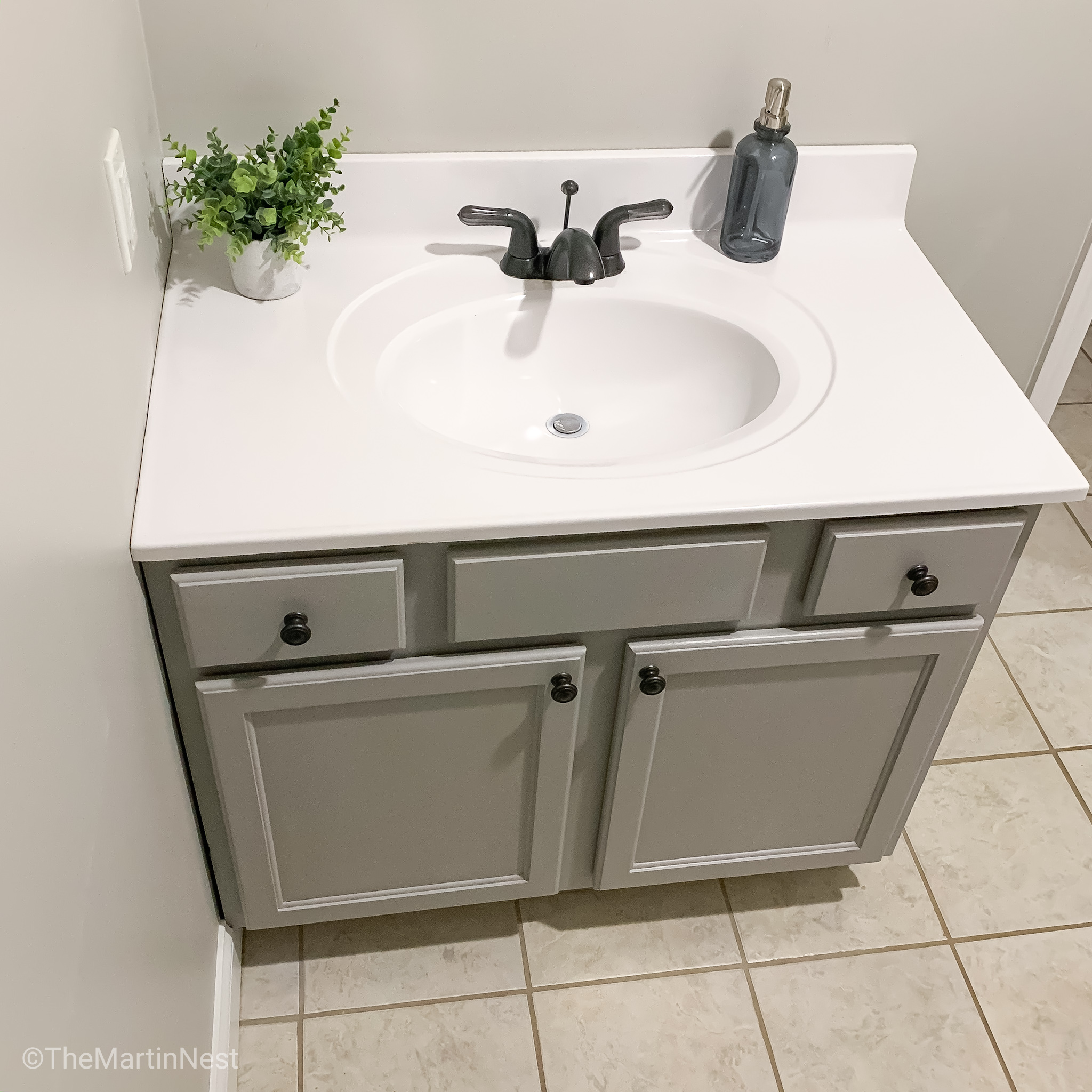 Granite bathroom, countertops and paint bathroom countertops. Painted Bathroom Sink For Under 5 Themartinnest Com