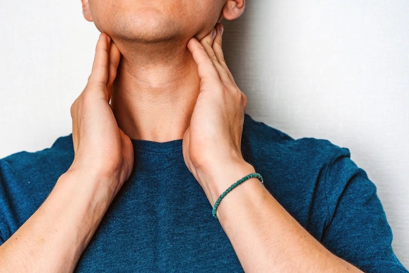 Íngua no Pescoço: quais as causas e como tratar?