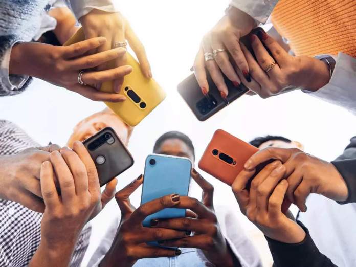 copy-of-smartphone-istock.jpeg