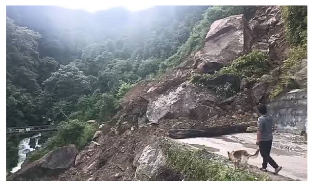 Landslide Disrupts Road Connectivity Near Shakti Village Along Tawang Border Route