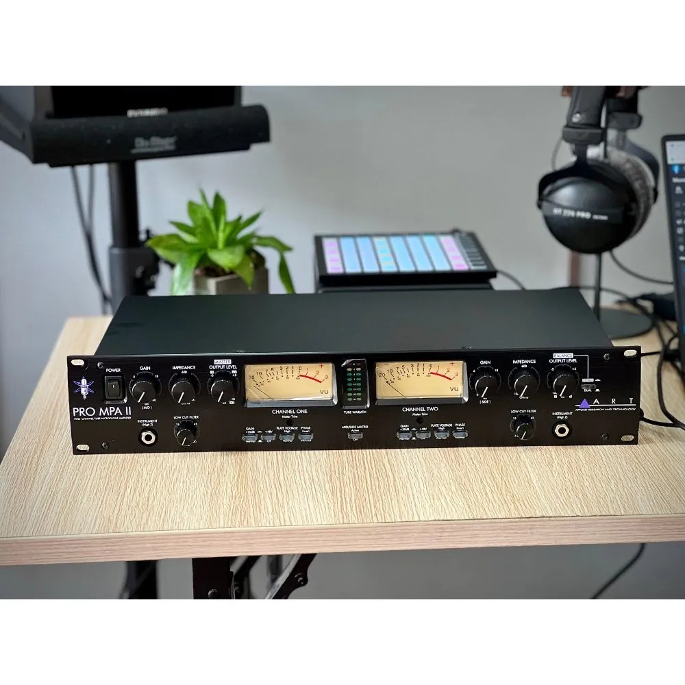 Alternative view of ART Pro Audio MPA-II – Two Channel Mic Preamp