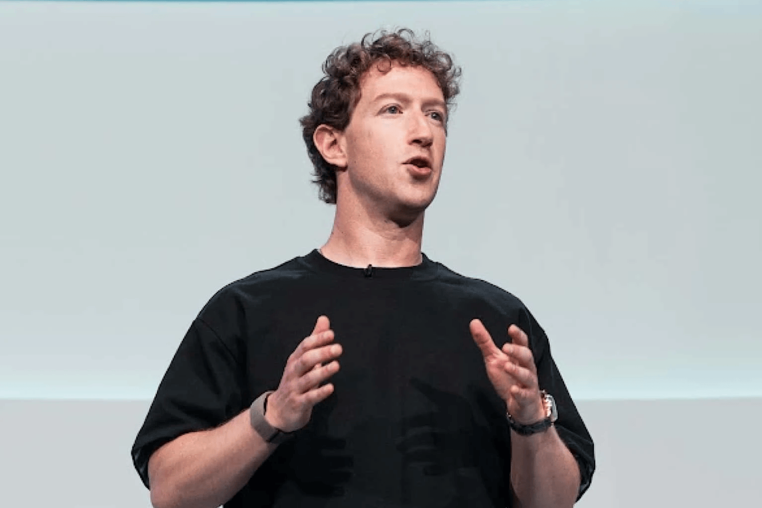 Mark Zuckerberg Discusses AI Agents and Privacy