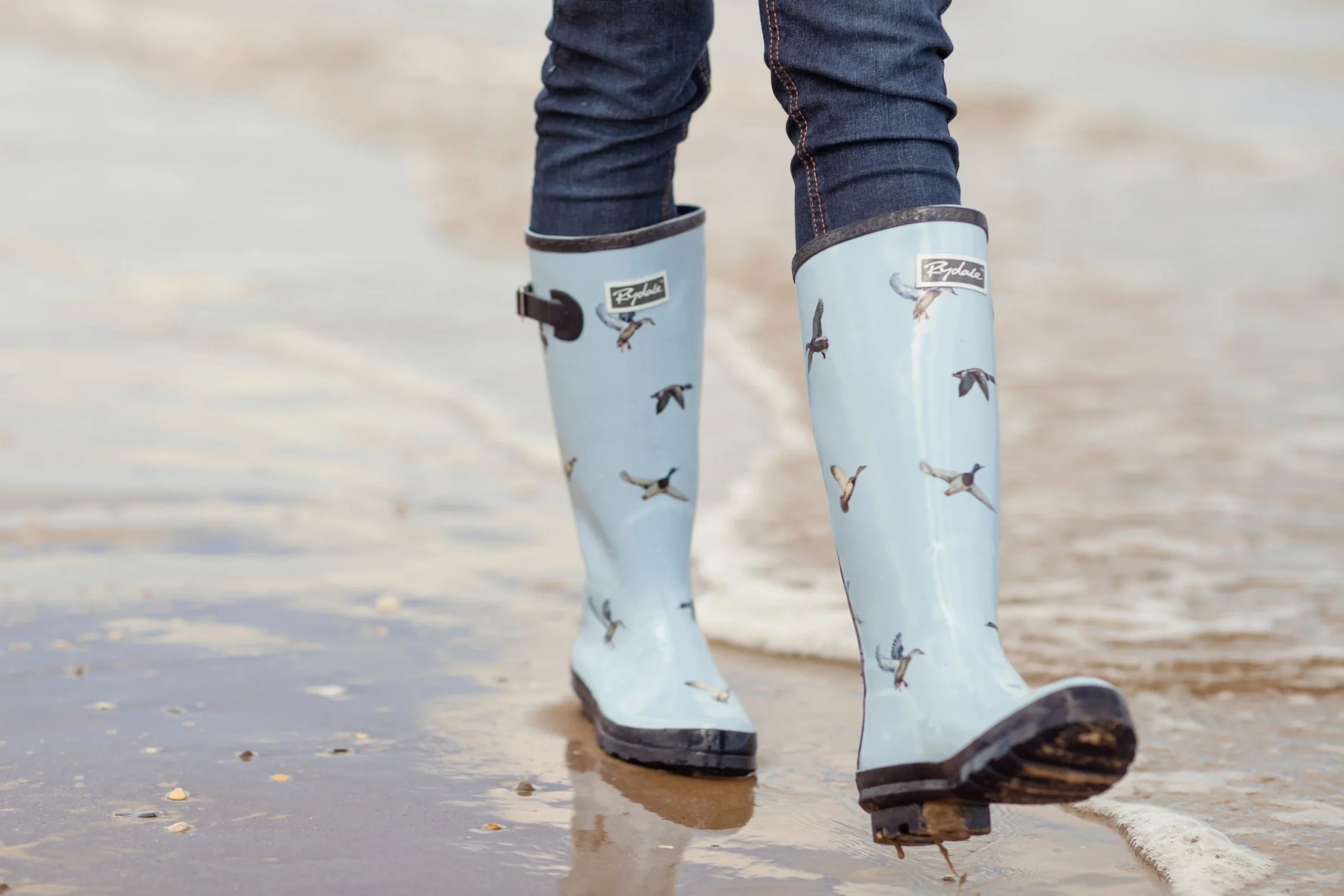 How to Stop Wellies Rubbing at a Festival: Prevention and Treatment Guide