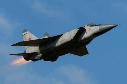 MiG-25 Foxbat (Mach 3.2)