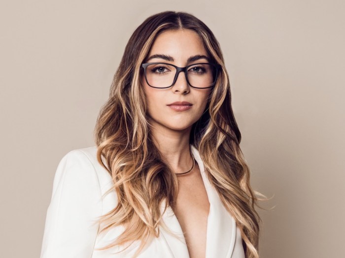 Emelia hartford net worth 2024