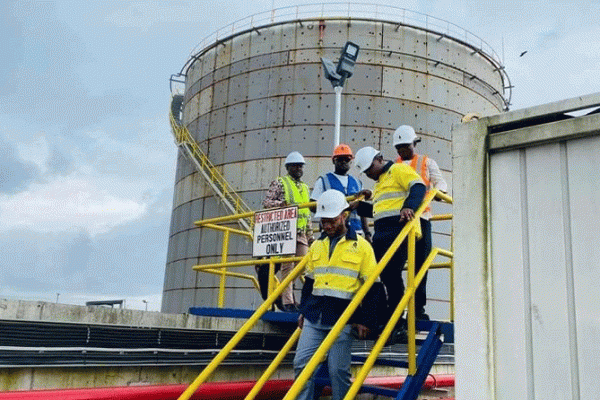 LPRC Boss Inspects Construction Of Petroleum Tank LPRC-Boss-Inspects-Construction-Of-Petroleum-Tank