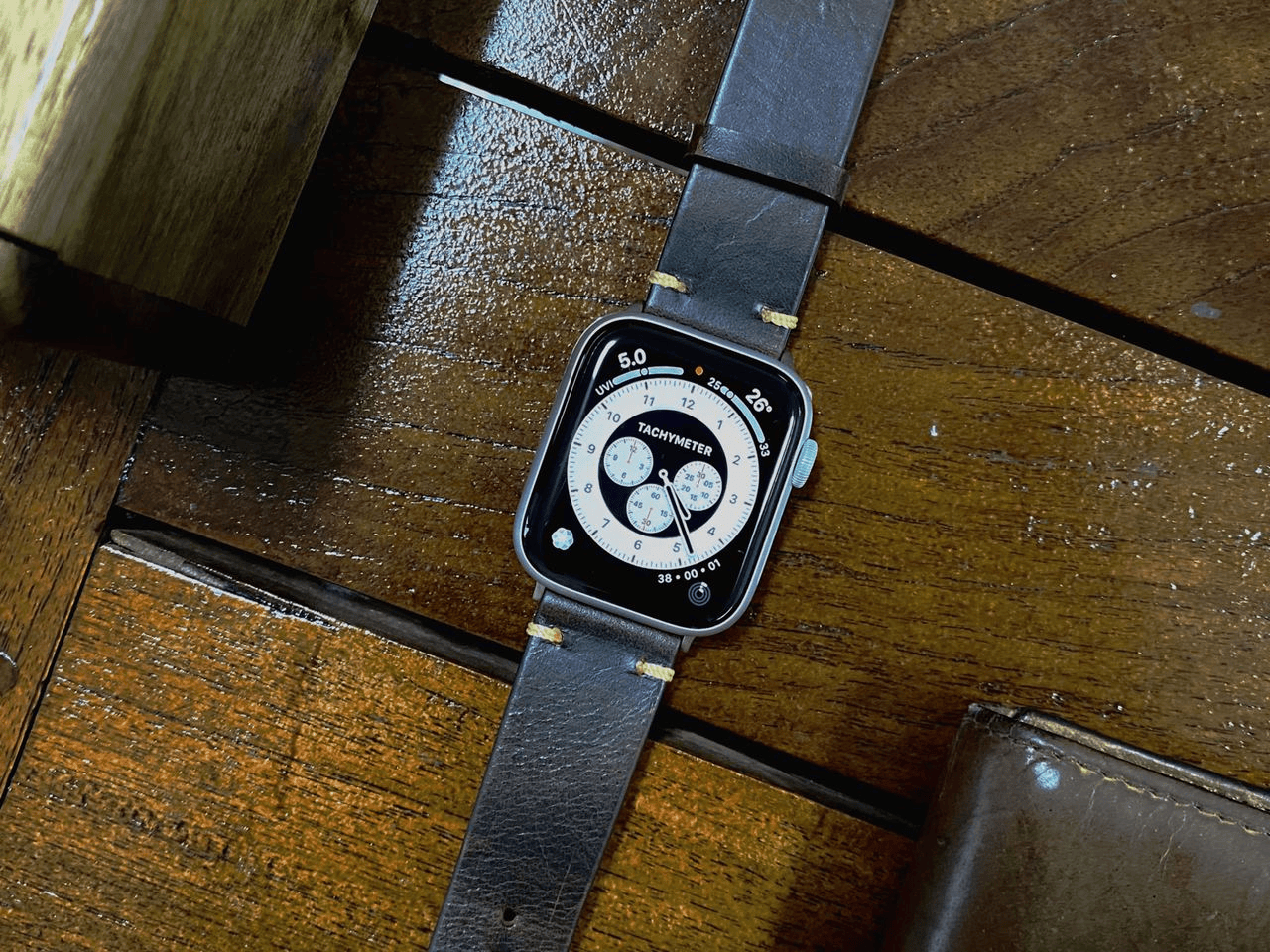 Apple Watch Series 6 with Leather Band and charger-worn once! Apple Watch Series 6 review: One year later | AppleInsider main image 4