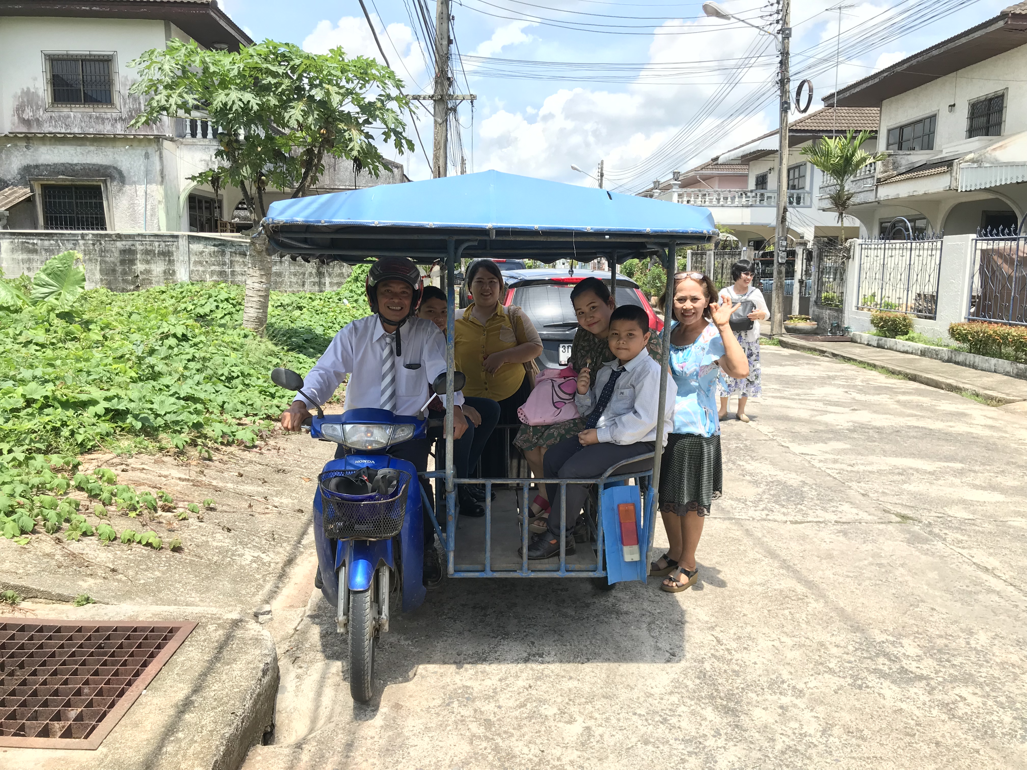 a family of 8 has been studying and attending the meetings regularly