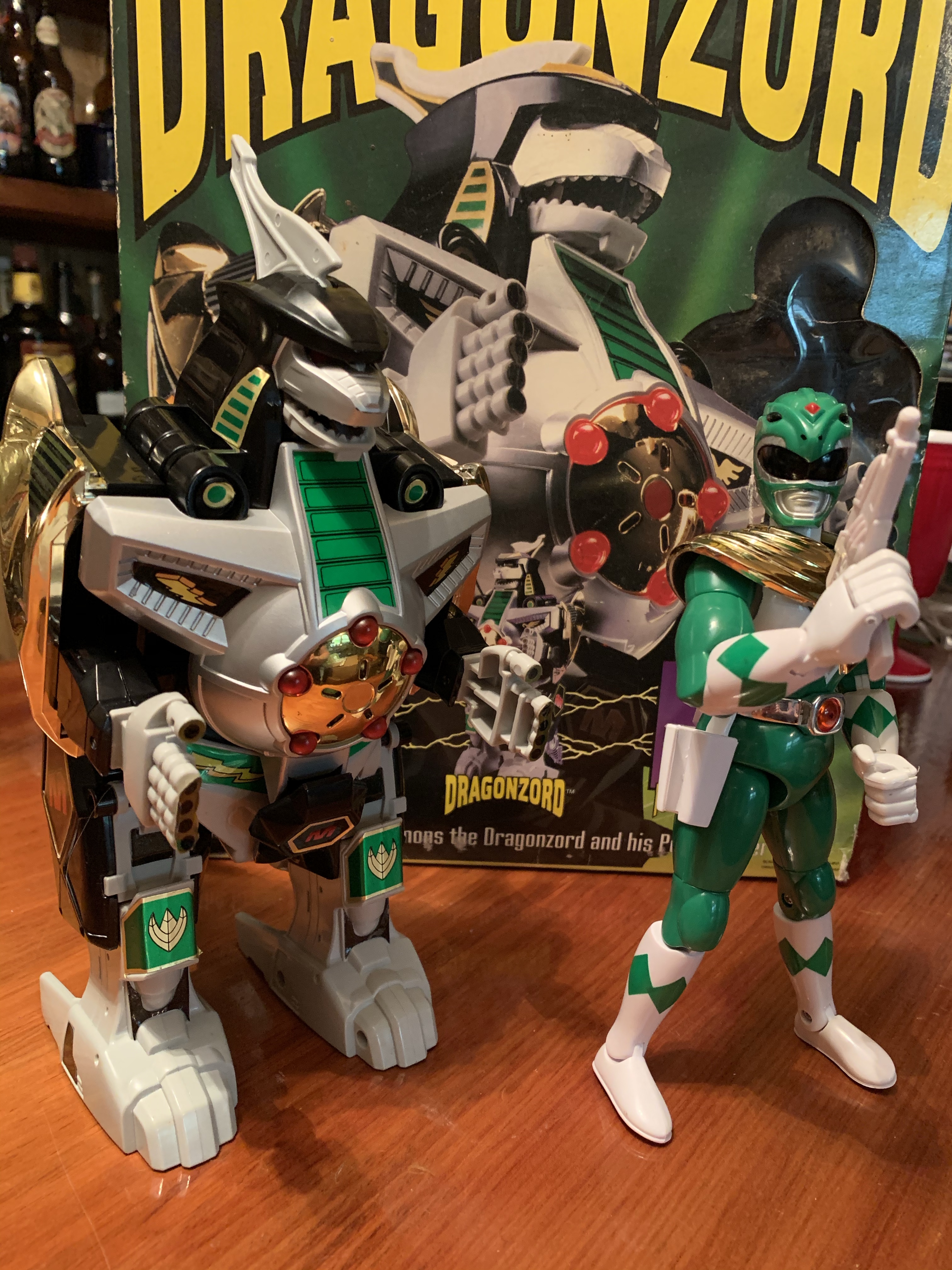 ドラゴンデザイン 古い　yyz Bandai Mighty Morphin Power Rangers Dragonzord | The Nostalgia Spot