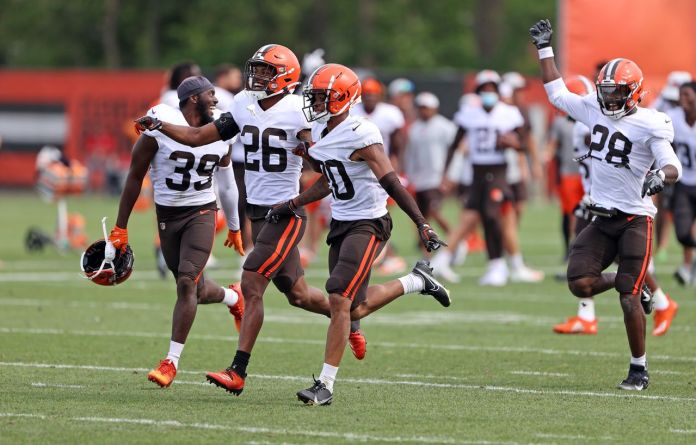 Browns YAP The Browns celebrating in spring training.