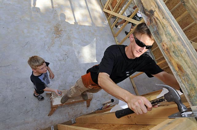 Alternative spring break ideas: volunteer! · the official guide to spring break