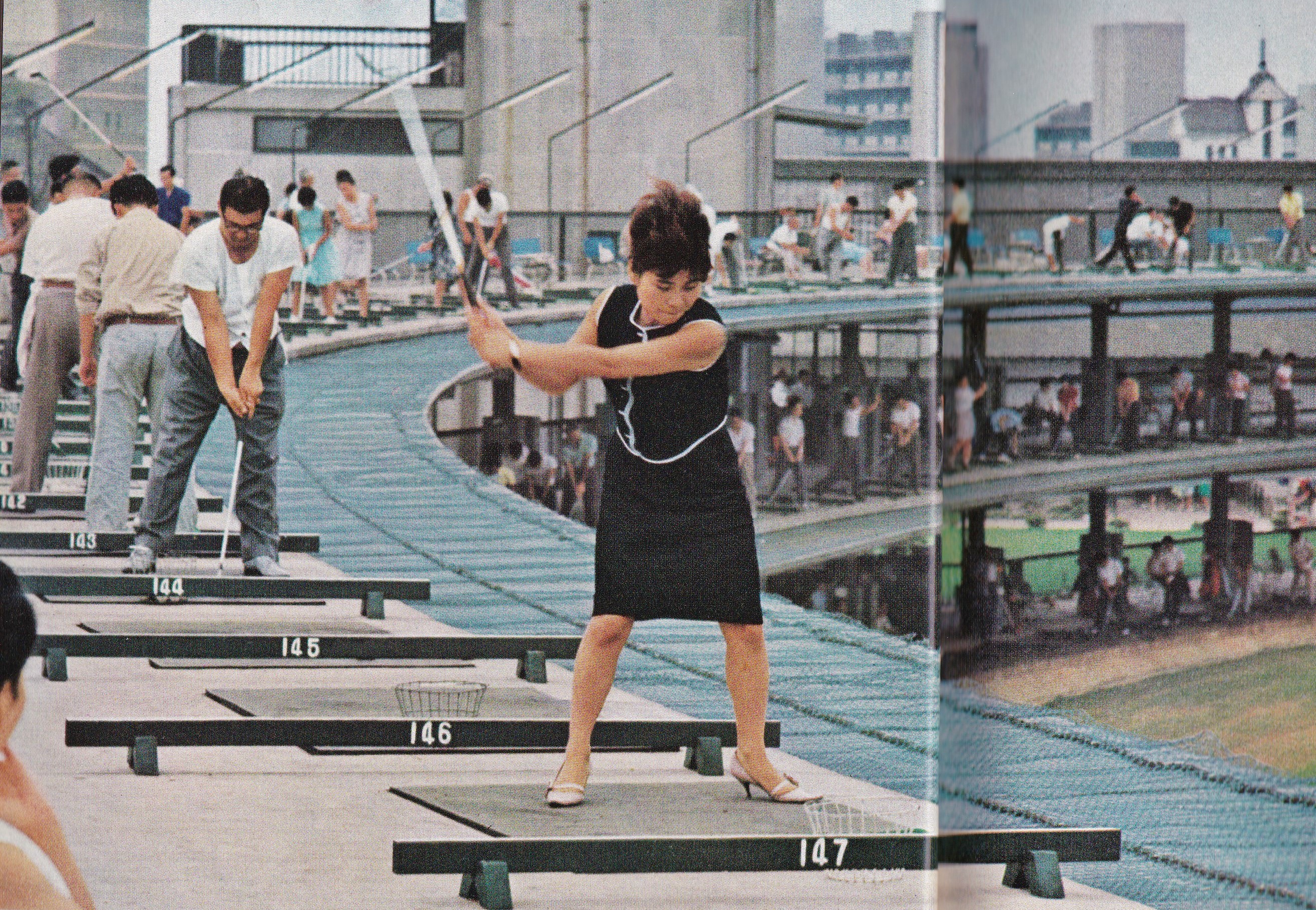 60号油彩【Explosion of the frustration溜飲嘔吐】 Real - June 26, 1965 - At least 31 persons, including nine