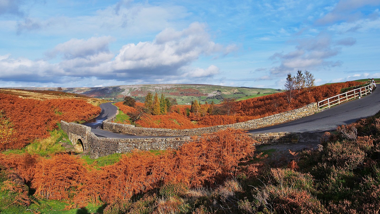 A photo of Cogden Bridge in Yorkshire in the Autumn.