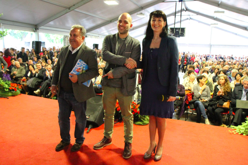 Roberto Saviano, ospite nel 2015, con Adriano Ossola e Chiara Mio