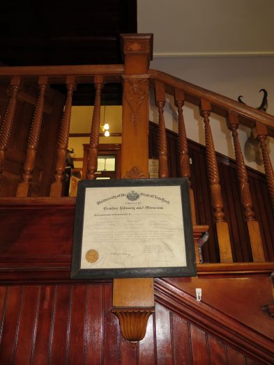 Landing newel post Located on the landing newel at the bottom
