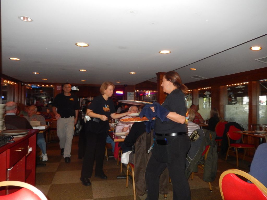 neptune njs pete eldas bar carmens pizzeriaa pizza legend on the jersey shore the pizza snob on pete and eldas pizza calories