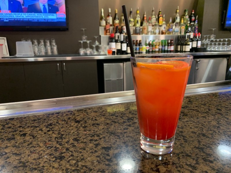 The Club at LAS lounge 5