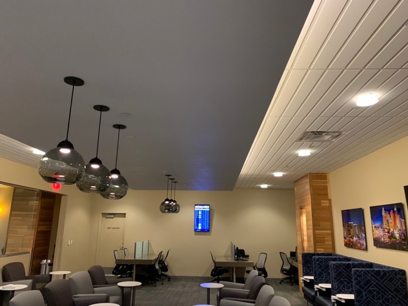 The Club at LAS lounge 7f