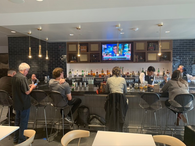 AmEx Centurion Lounge – Phoenix