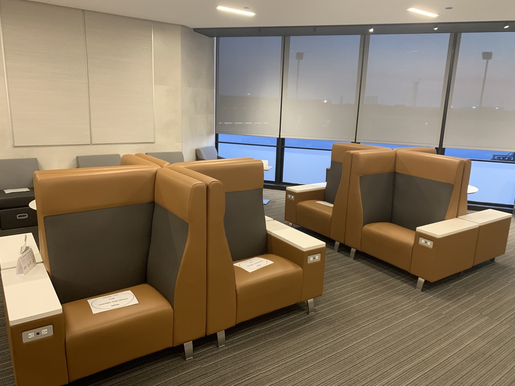 Admirals Club ORD Quiet Area 4