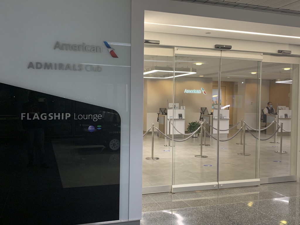American Airlines Admirals Club_1a