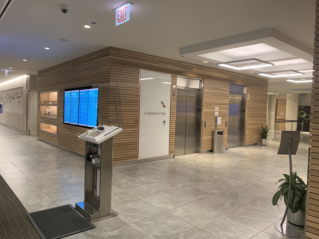 Admirals Club O'Hare