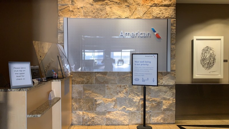 Admirals Club Dallas C20