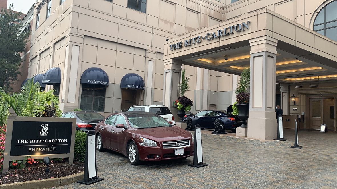 The Ritz Carlton Pentagon City entrance