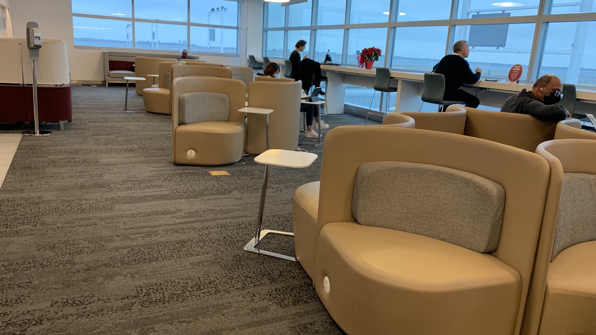 Seating area 2 at the Delta SkyClub JFK