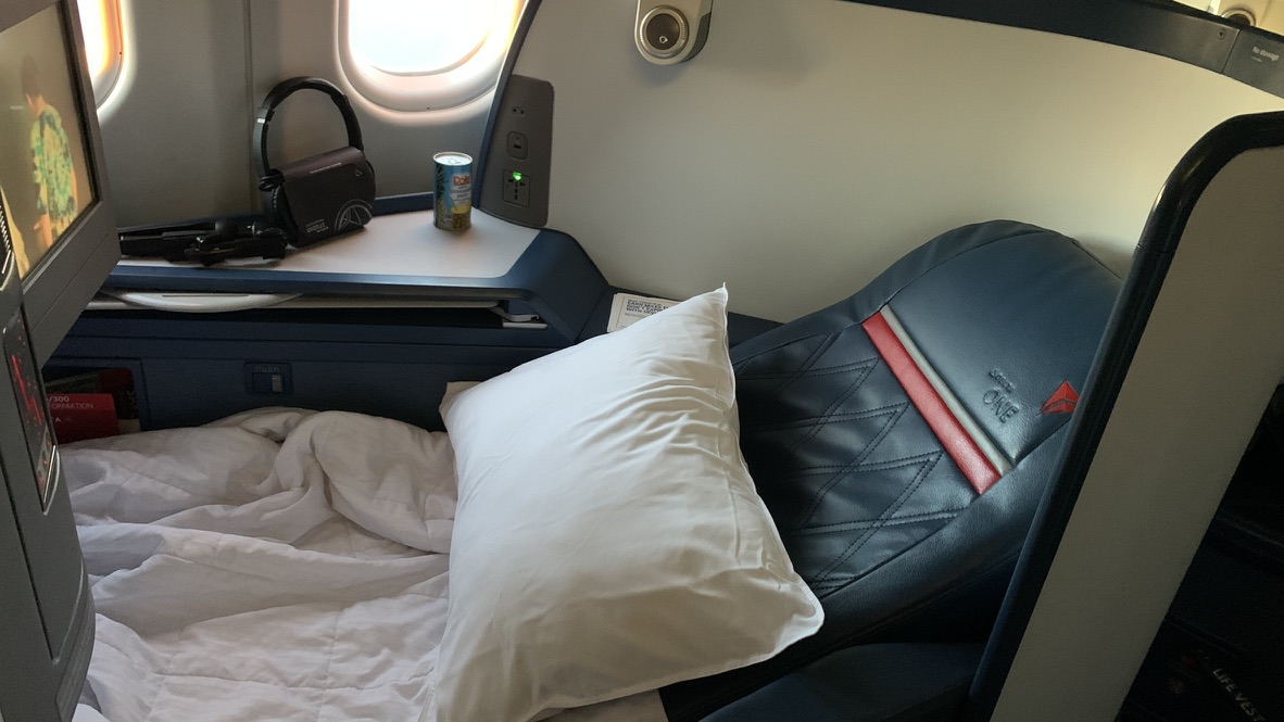 Delta One - Lie Flat seat