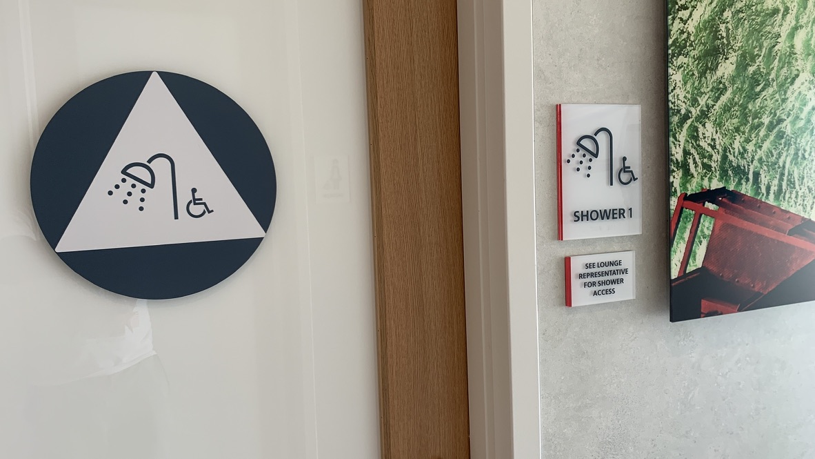 Shower - Admirals Club San Francisco (SFO) Airport