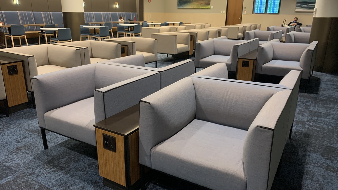 Alaska Lounge SFO seating area 4