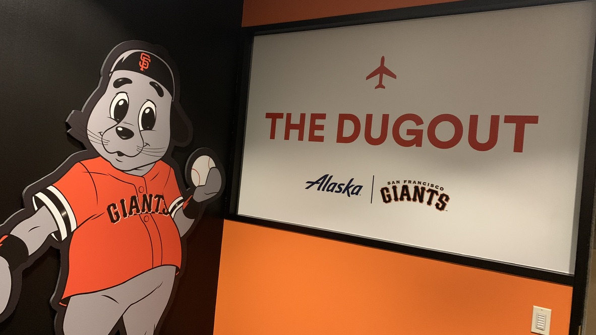 Alaska Lounge SFO kids area 1