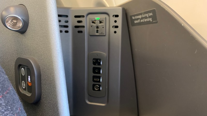 Features on the A321T