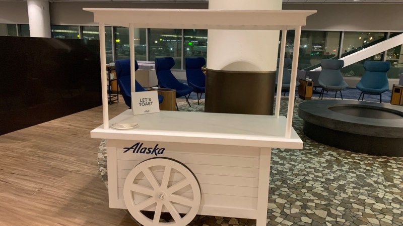 Toast cart - Alaska Lounge SFO