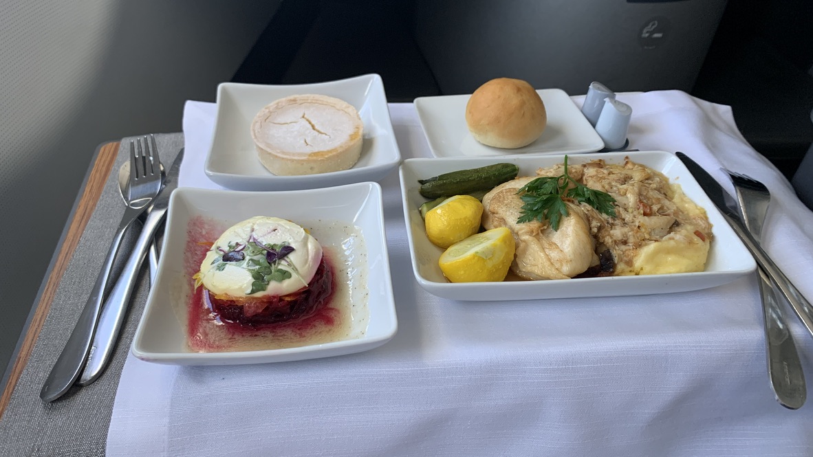 Inflight dining on the Flagship Business A321T