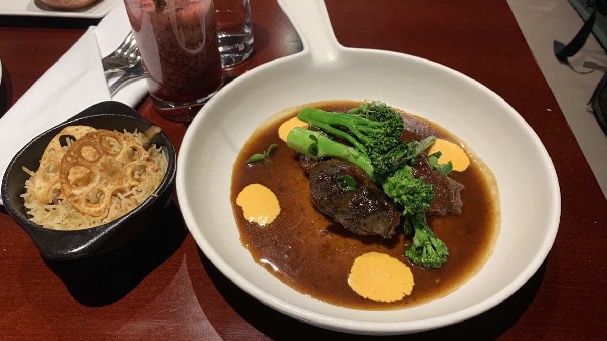 Emirates First Class Lounge Dubai