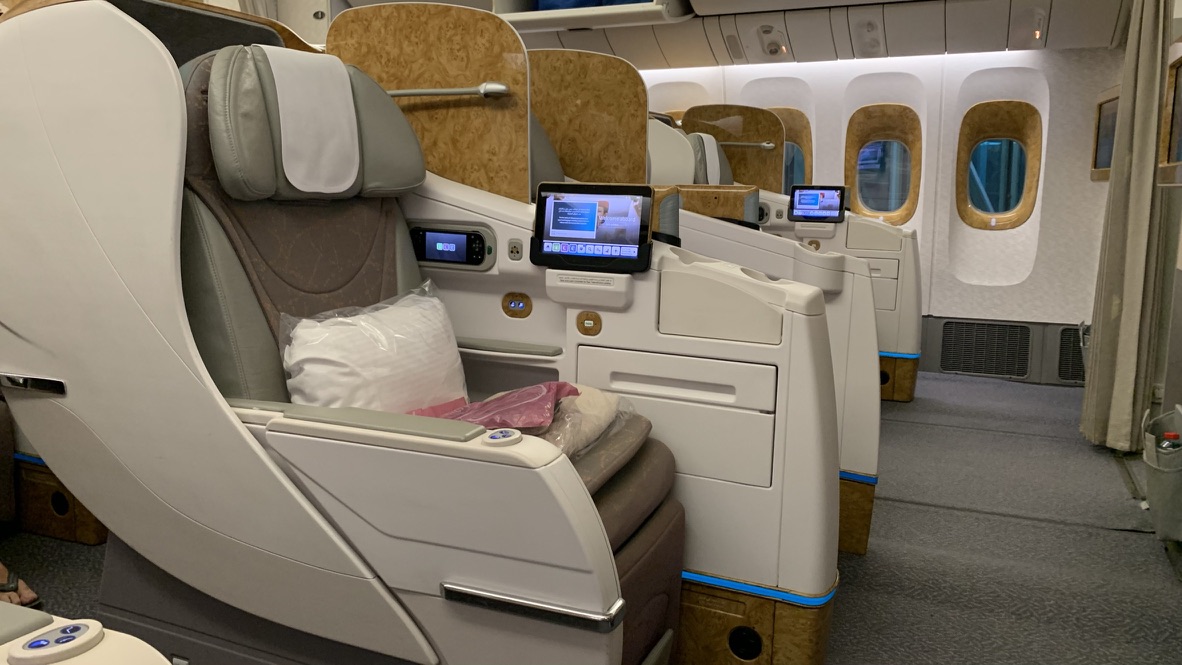 Emirates Boeing 777 Business Class cabin