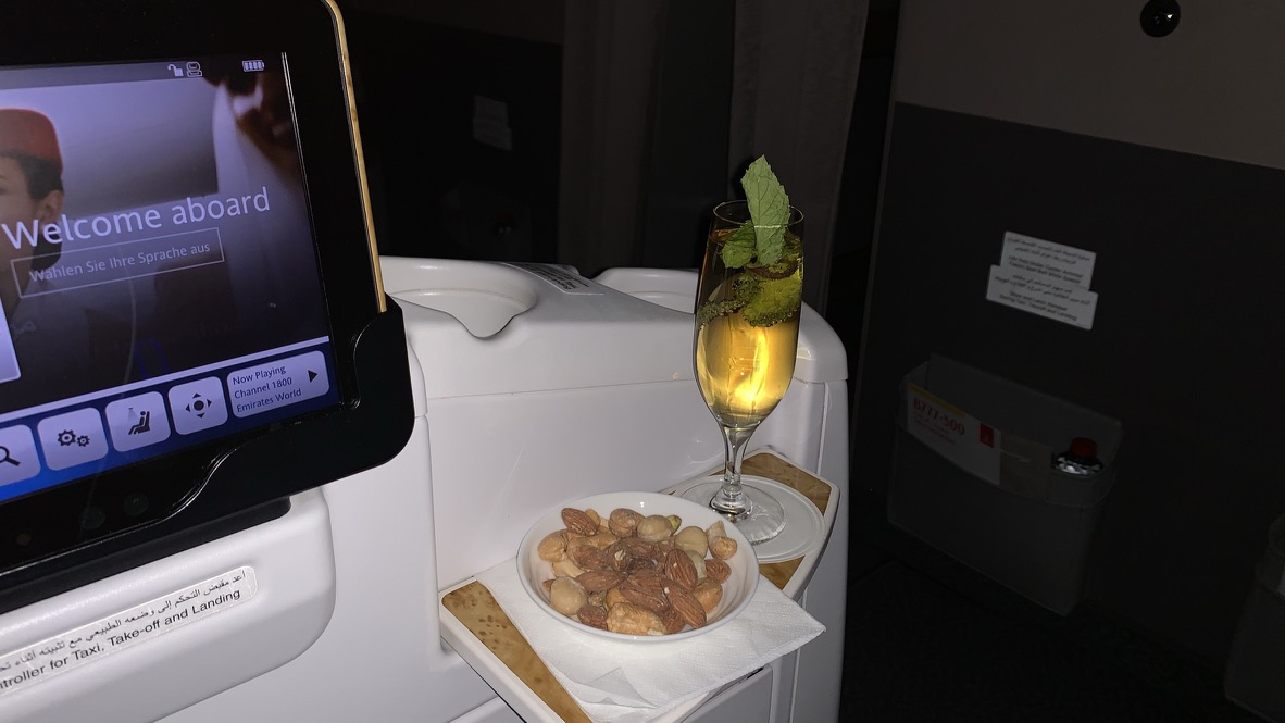 Apple spritzer and nuts