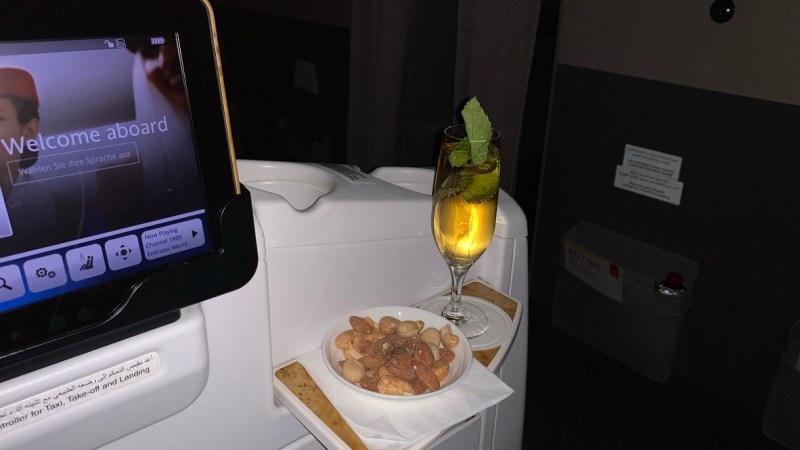 Apple spritzer and nuts