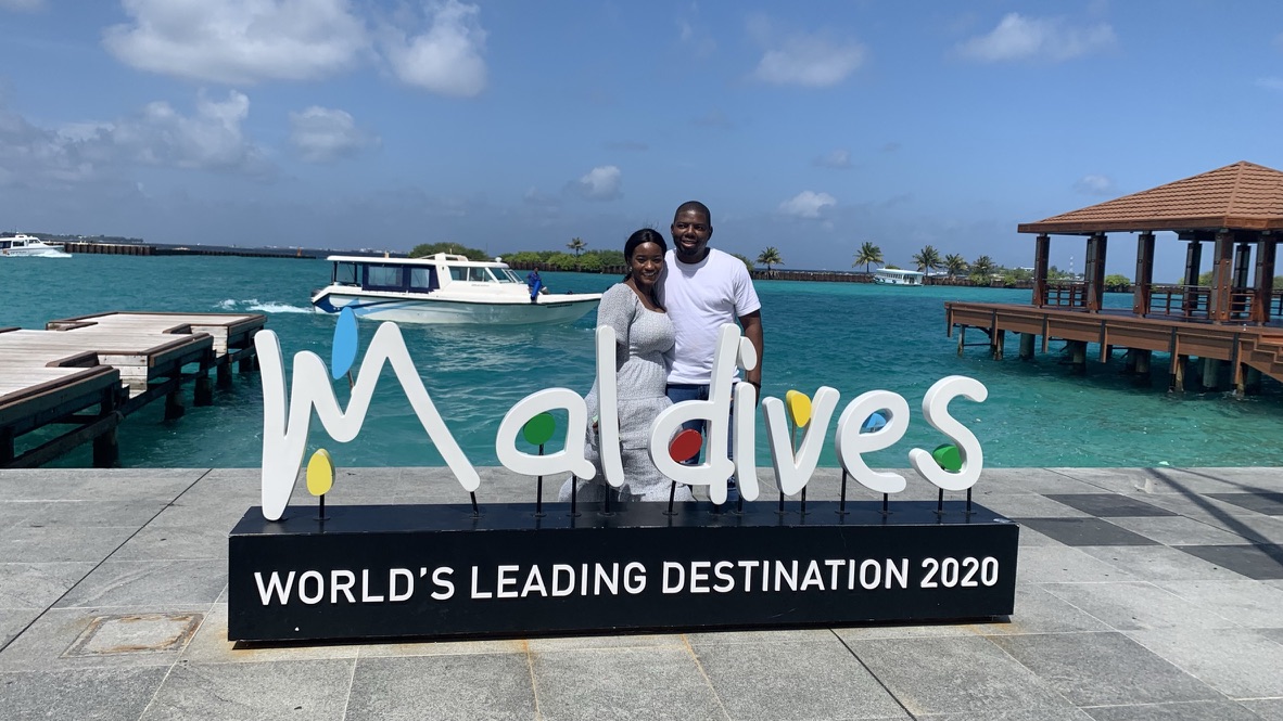 Welcome to Maldives sign