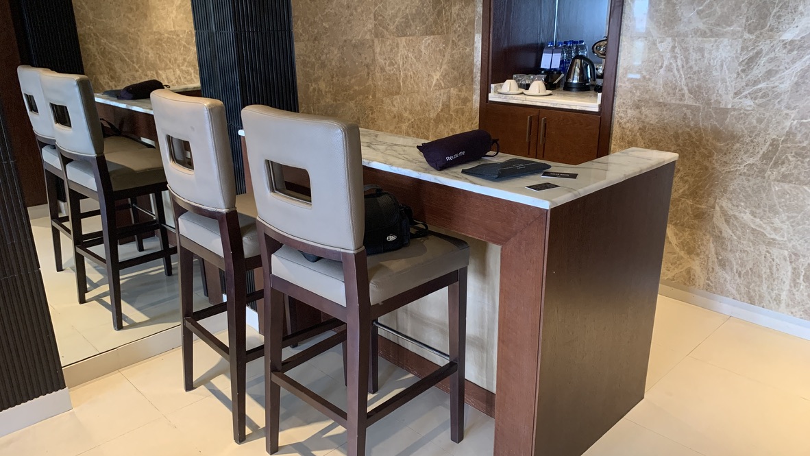 Wet bar area with stools