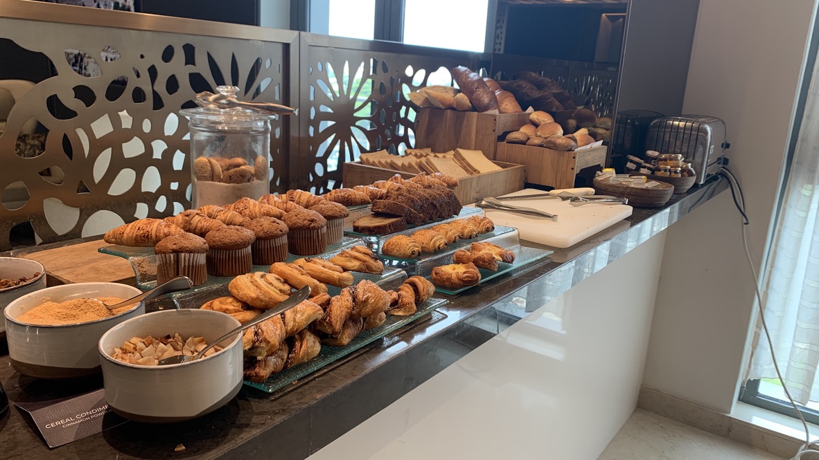 Breakfast at the M Club